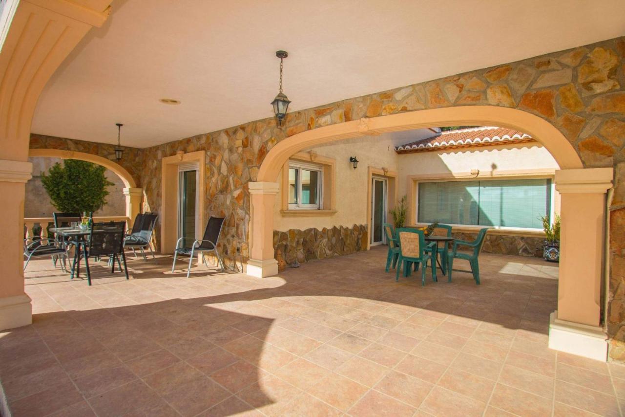 Villa Noa - Plusholidays Калпе Екстериор снимка